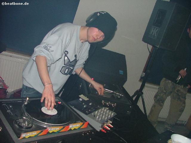 ahhh, unser kleiner HipHop DJ...!