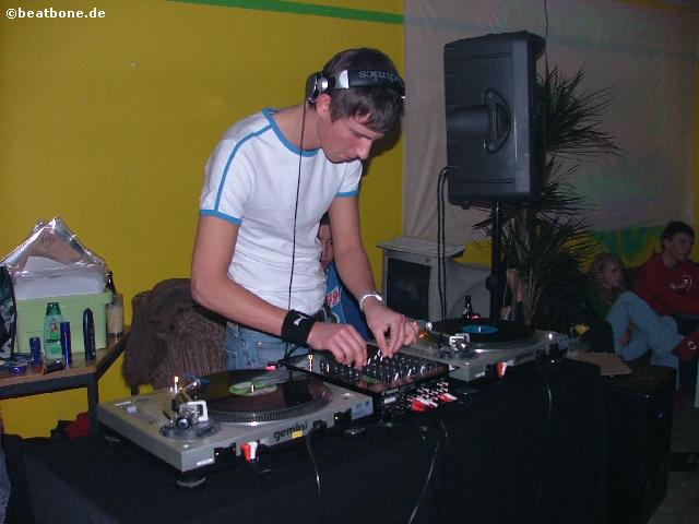 drum n bass floor