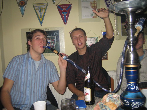 Jonny und Kuche an der Pfeife