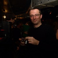 PC210405