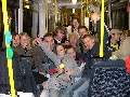in der tram nochmal feiern
